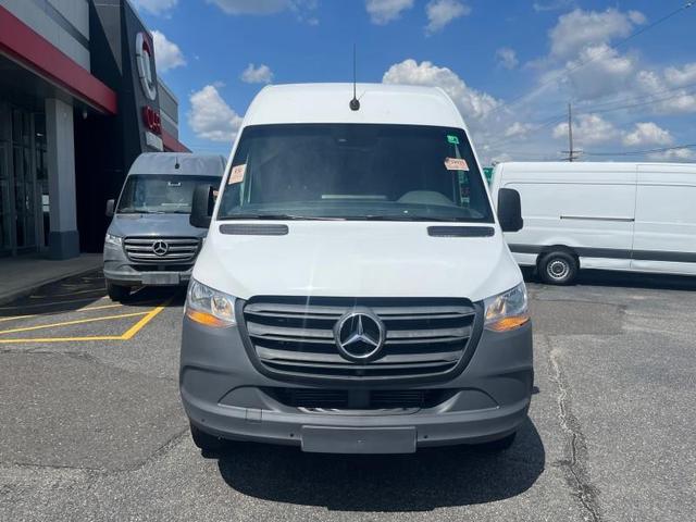 Photo of 2023 White Mercedes-Benz Sprinter 2500