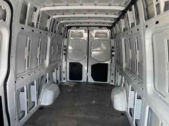 Photo of 2023 White Mercedes-Benz Sprinter 2500