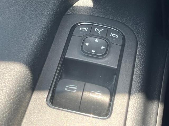 Photo of 2023 White Mercedes-Benz Sprinter 2500