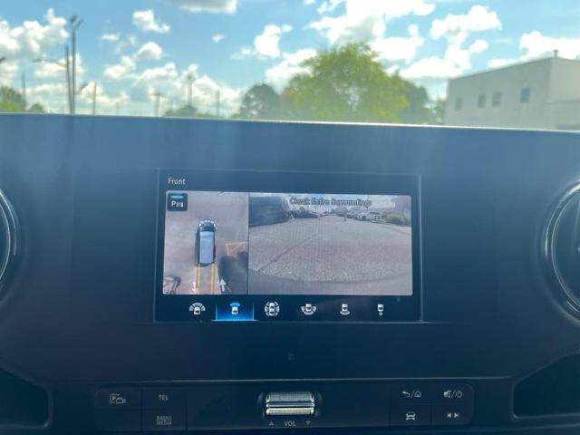 Photo of 2023 White Mercedes-Benz Sprinter 2500