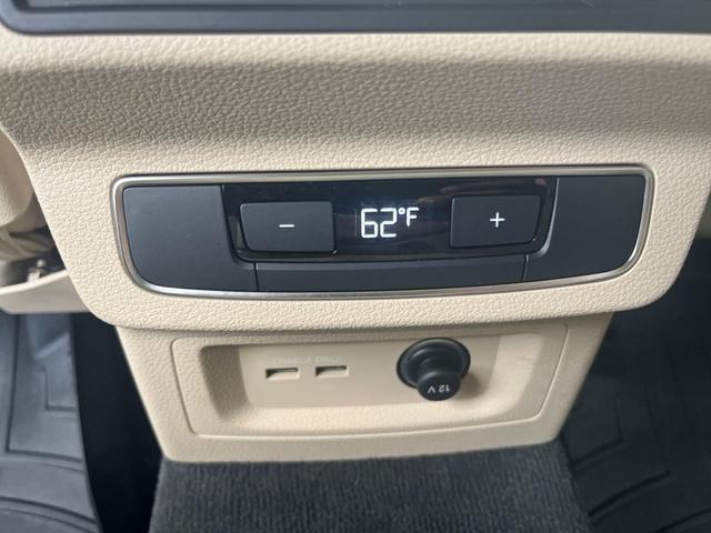 Photo of 2021 Ibis White Audi Q5