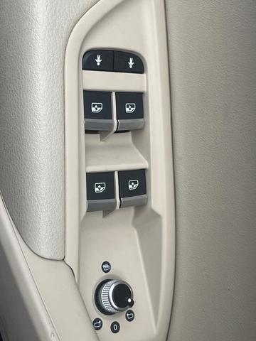 Photo of 2021 Ibis White Audi Q5