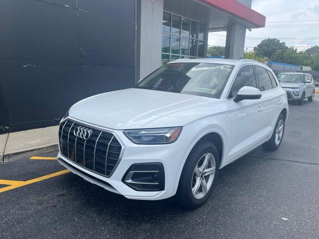 Photo of 2021 Ibis White Audi Q5