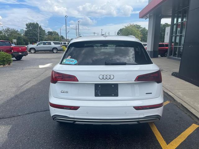 Photo of 2021 Ibis White Audi Q5