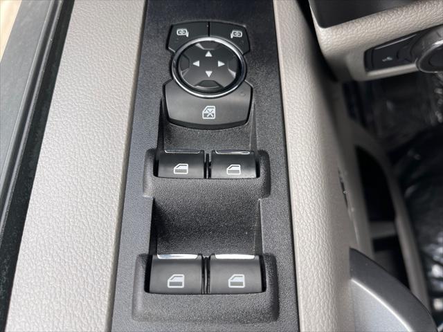 Photo of 2022 White Ford F-250