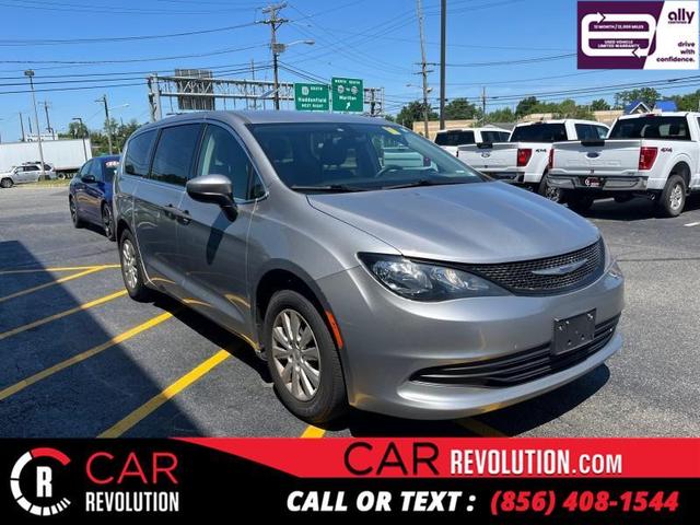 2020 Chrysler Voyager
