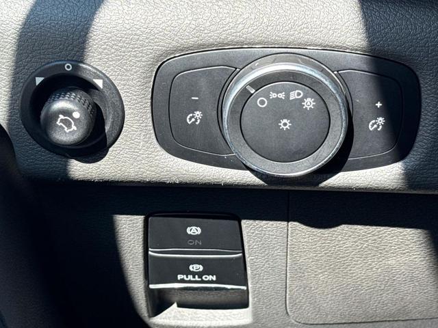 Photo of 2023 White Ford Transit-250