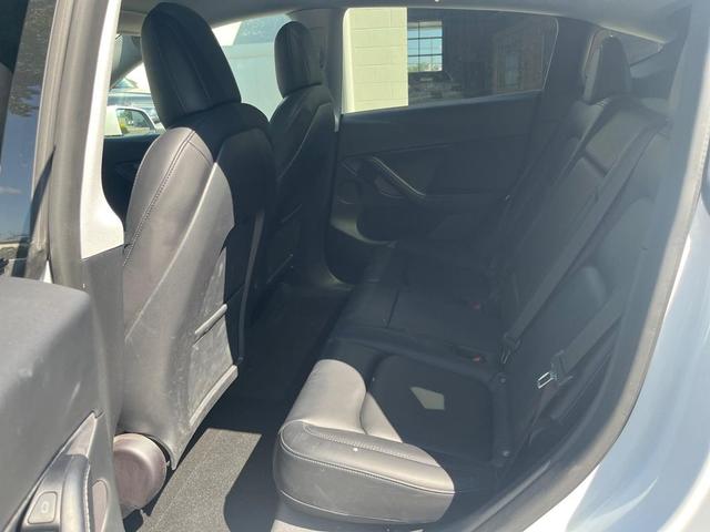 Photo of 2021 White Tesla Model Y