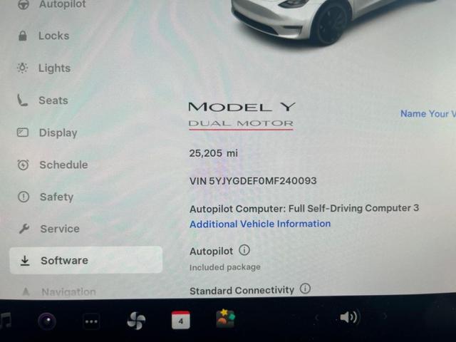Photo of 2021 White Tesla Model Y