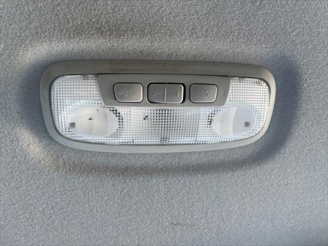Photo of 2019 White Ford Transit-350