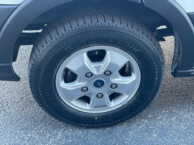 Photo of 2019 White Ford Transit-350