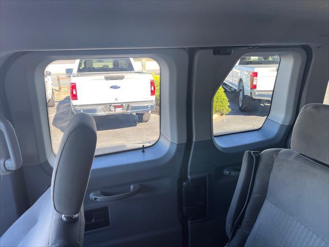 Photo of 2019 White Ford Transit-350
