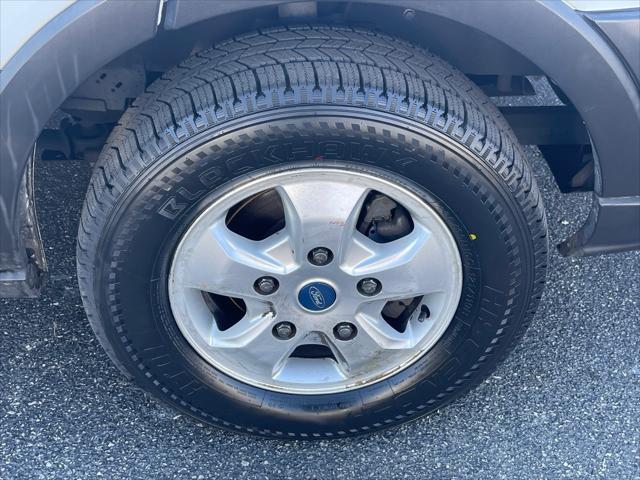 Photo of 2019 White Ford Transit-350