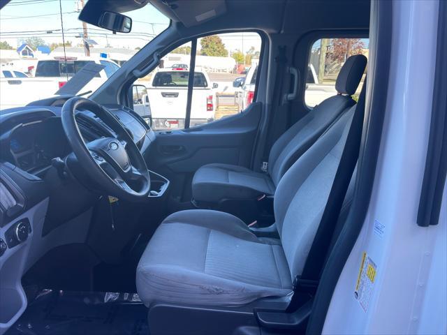 Photo of 2019 White Ford Transit-350