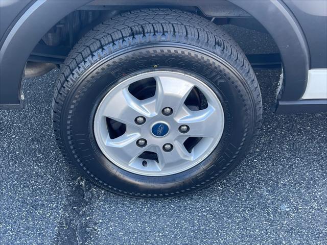 Photo of 2019 White Ford Transit-350