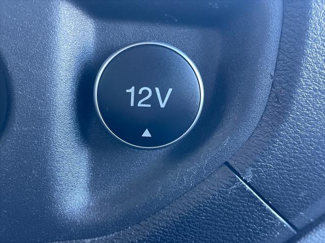 Photo of 2019 White Ford Transit-350