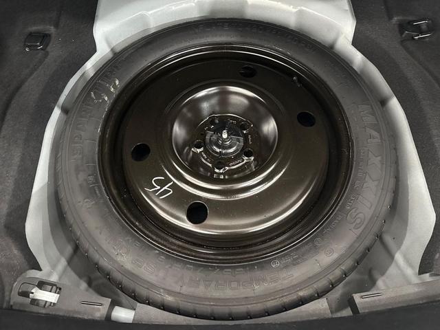 Photo of 2020 White Lincoln Continental