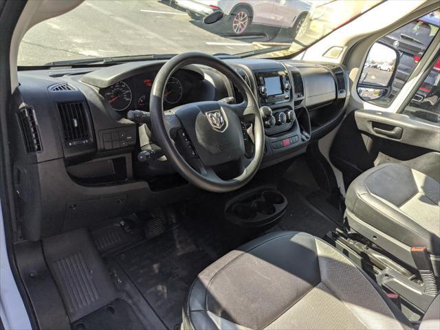 Photo of 2021 White RAM ProMaster 2500