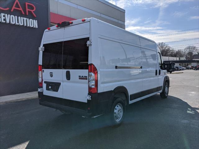 Photo of 2021 White RAM ProMaster 2500