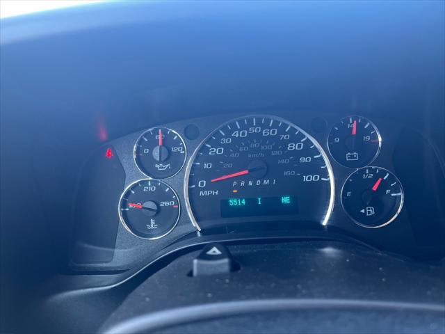 Photo of 2022 White Chevrolet Express 3500