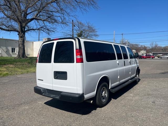 Photo of 2022 White Chevrolet Express 3500
