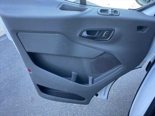 Photo of 2023 White Ford Transit-250