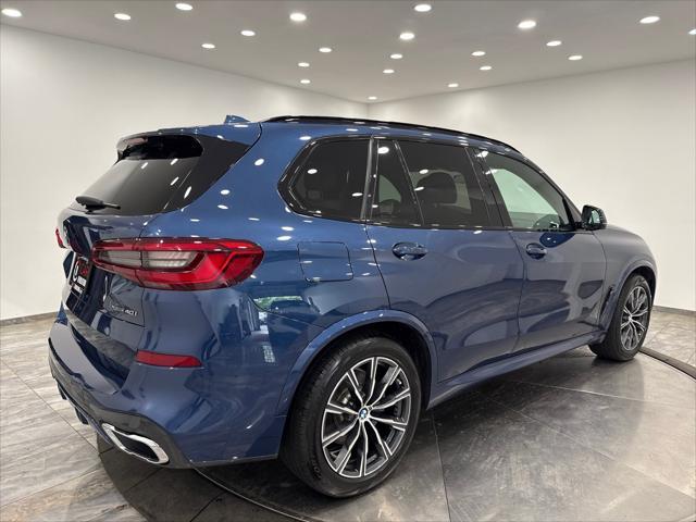 Photo of 2019 Blue BMW X5