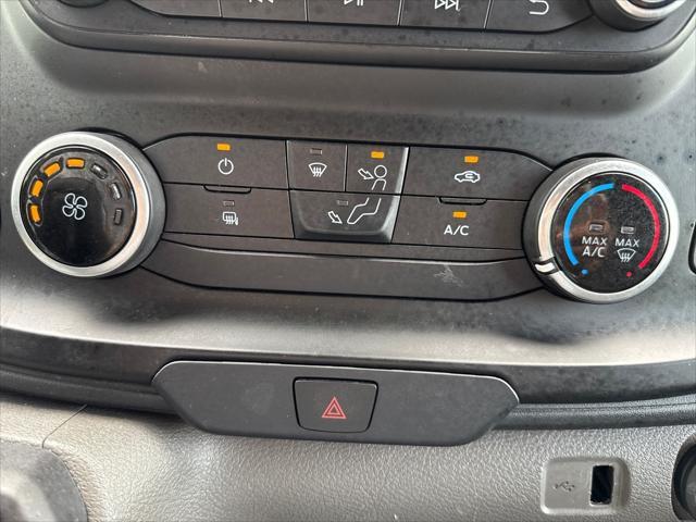 Photo of 2021 White Ford Transit-350