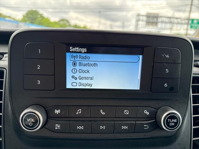 Photo of 2021 White Ford Transit-350