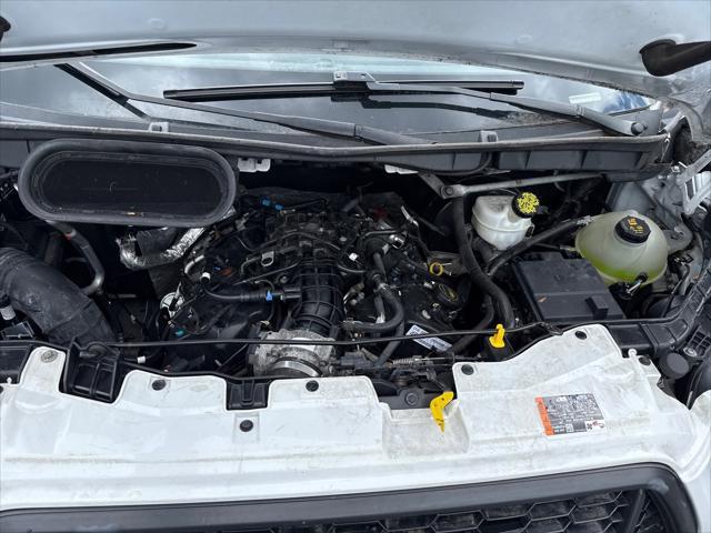 Photo of 2021 White Ford Transit-350