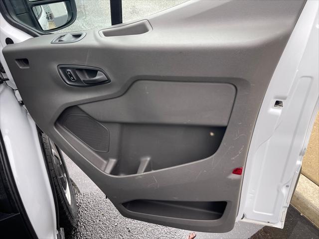 Photo of 2023 White Ford Transit-250