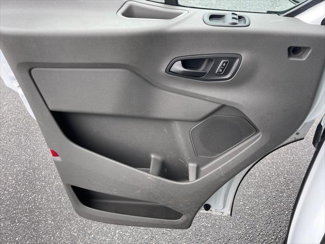 Photo of 2023 White Ford Transit-250