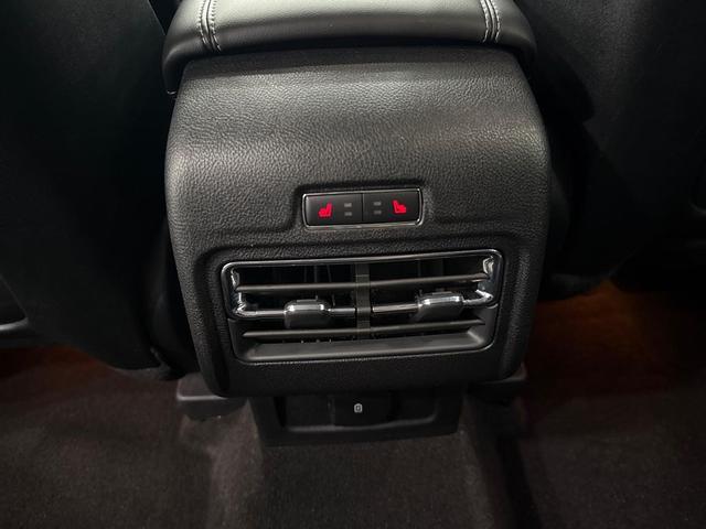 Photo of 2021 White Lincoln Corsair