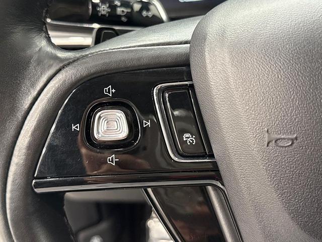 Photo of 2021 White Lincoln Corsair