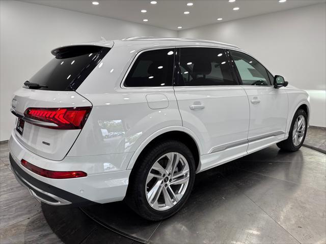 Photo of 2023 Carrara White Audi Q7
