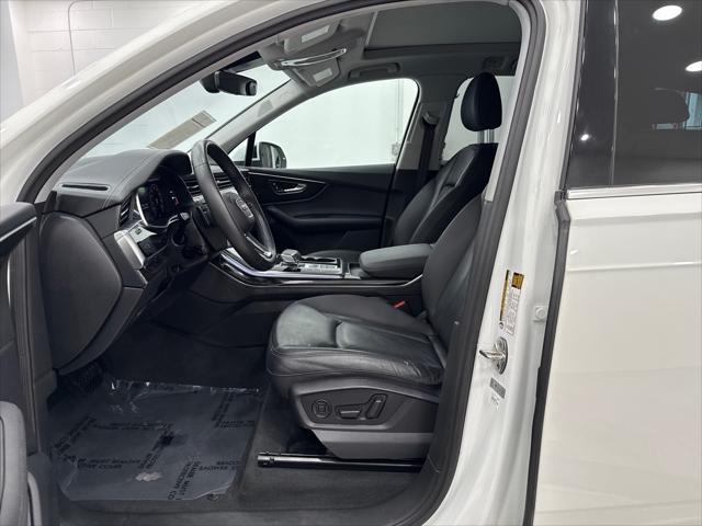 Photo of 2023 Carrara White Audi Q7