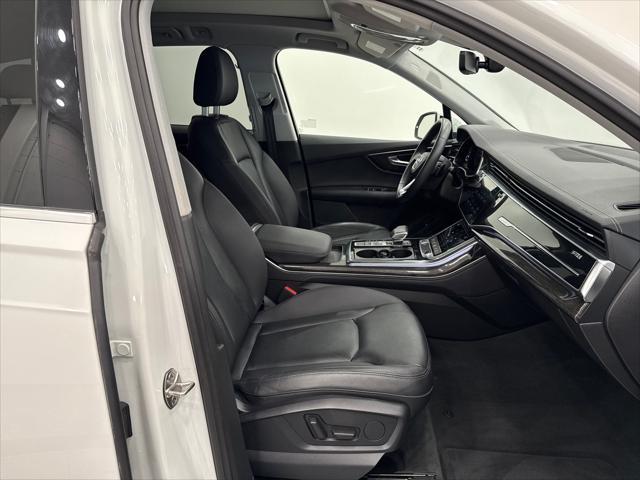 Photo of 2023 Carrara White Audi Q7