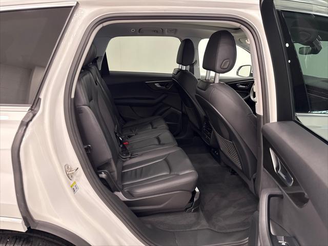 Photo of 2023 Carrara White Audi Q7