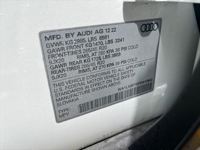 Photo of 2023 Carrara White Audi Q7