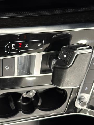 Photo of 2023 Carrara White Audi Q7