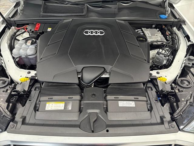 Photo of 2023 Carrara White Audi Q7