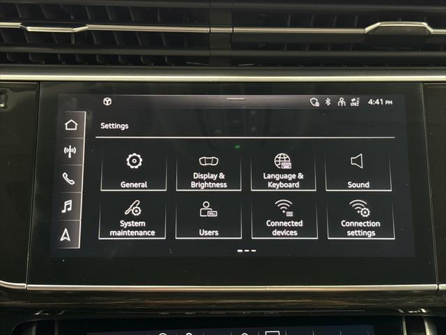 Photo of 2023 Carrara White Audi Q7