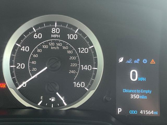 Photo of 2022 White Toyota Corolla
