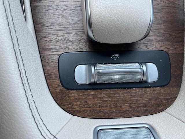 Photo of 2021 Silver Mercedes-Benz GLS 450