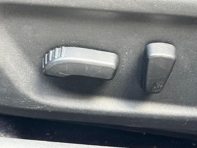 Photo of 2021 Black Nissan Altima