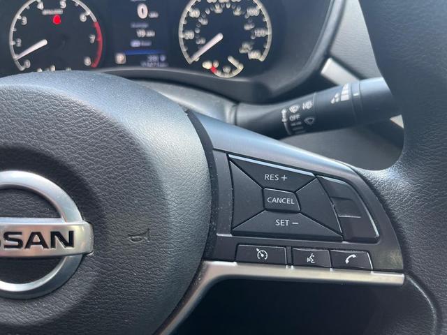 Photo of 2021 Black Nissan Altima