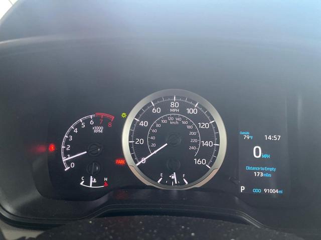 Photo of 2021 Silver Toyota Corolla