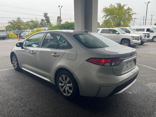 Photo of 2021 Silver Toyota Corolla