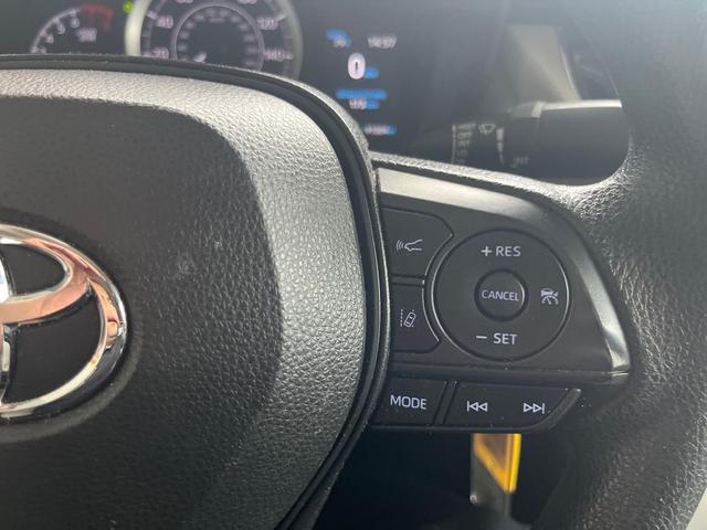 Photo of 2021 Silver Toyota Corolla