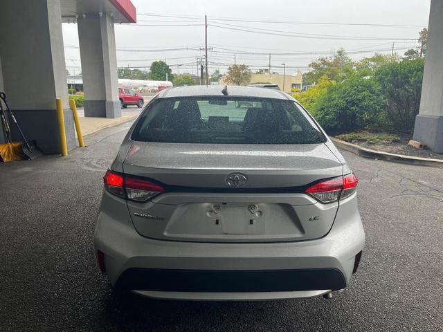 Photo of 2021 Silver Toyota Corolla
